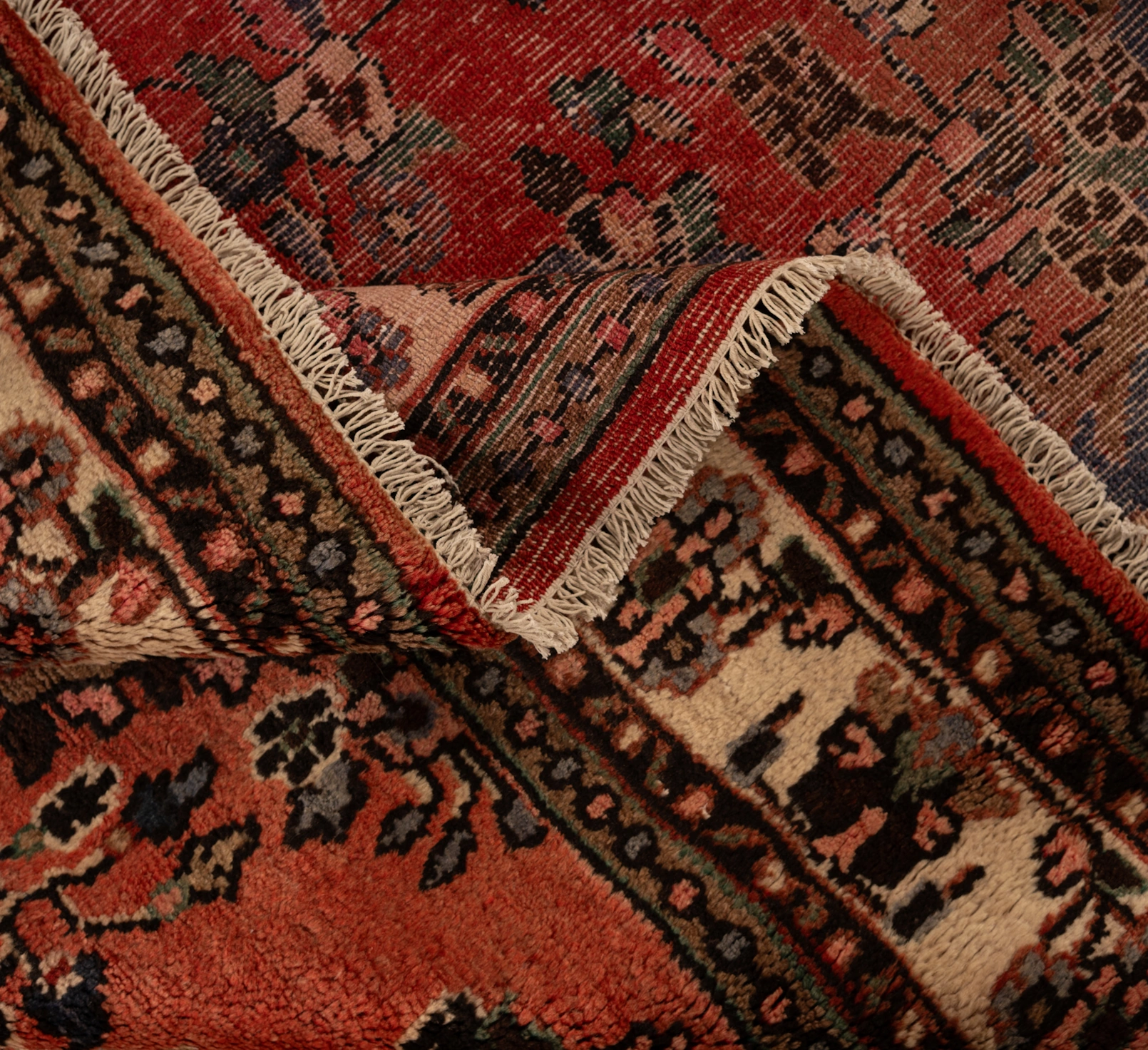 DSC00129-Edit Twilight – Garnet / Wool - Image 3